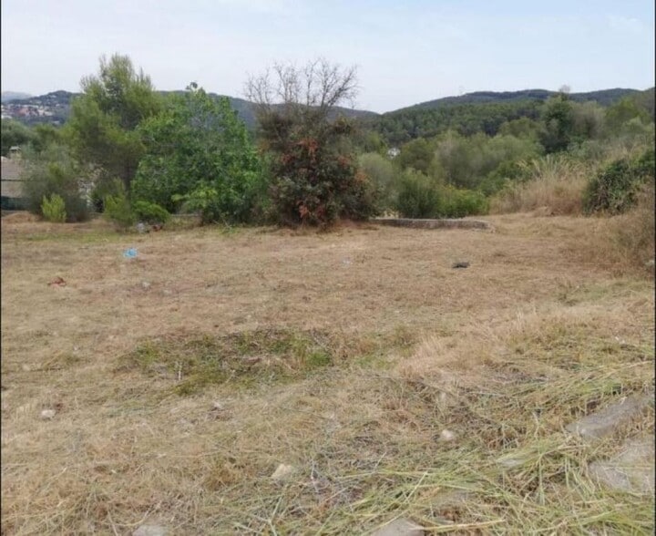 Terreno en Canyelles, Barcelona en venta - Plano de solar - Imagen 1 de 4