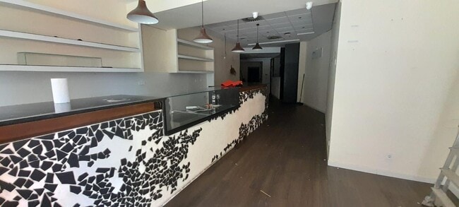 Más detalles de Gran Capitán, 39, Córdoba - Local en alquiler