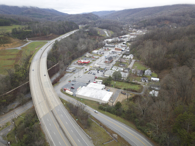 2007 E Main St, Cumberland, KY en venta - Foto del edificio - Imagen 3 de 7