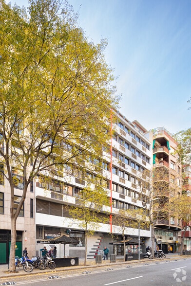 Oficina en Barcelona, Barcelona en venta - Foto del edificio - Imagen 2 de 10