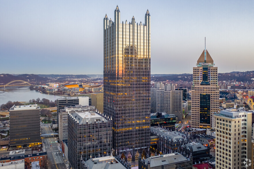 1 PPG Pl, Pittsburgh, PA en alquiler - Foto del edificio - Imagen 3 de 24