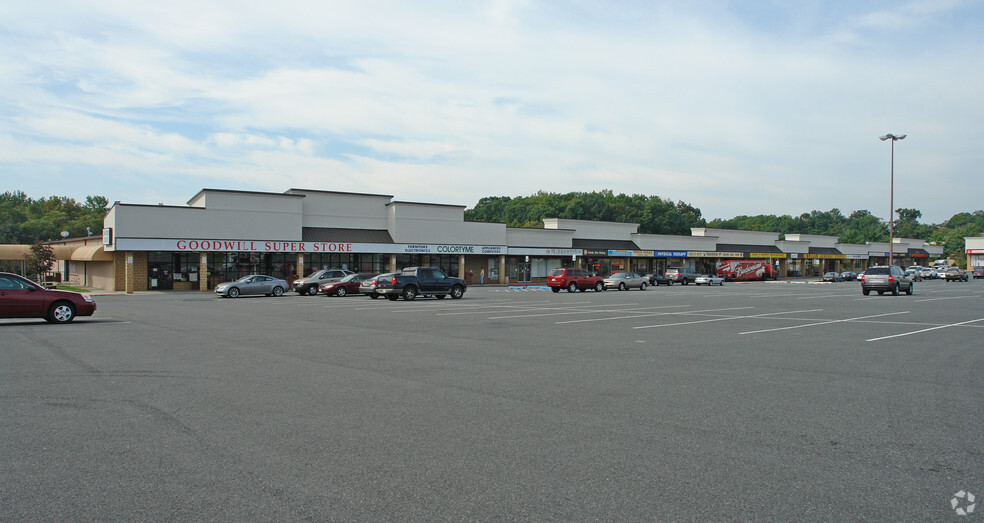 Aberdeen Shopping Plz, Aberdeen, MD en alquiler - Foto principal - Imagen 1 de 2