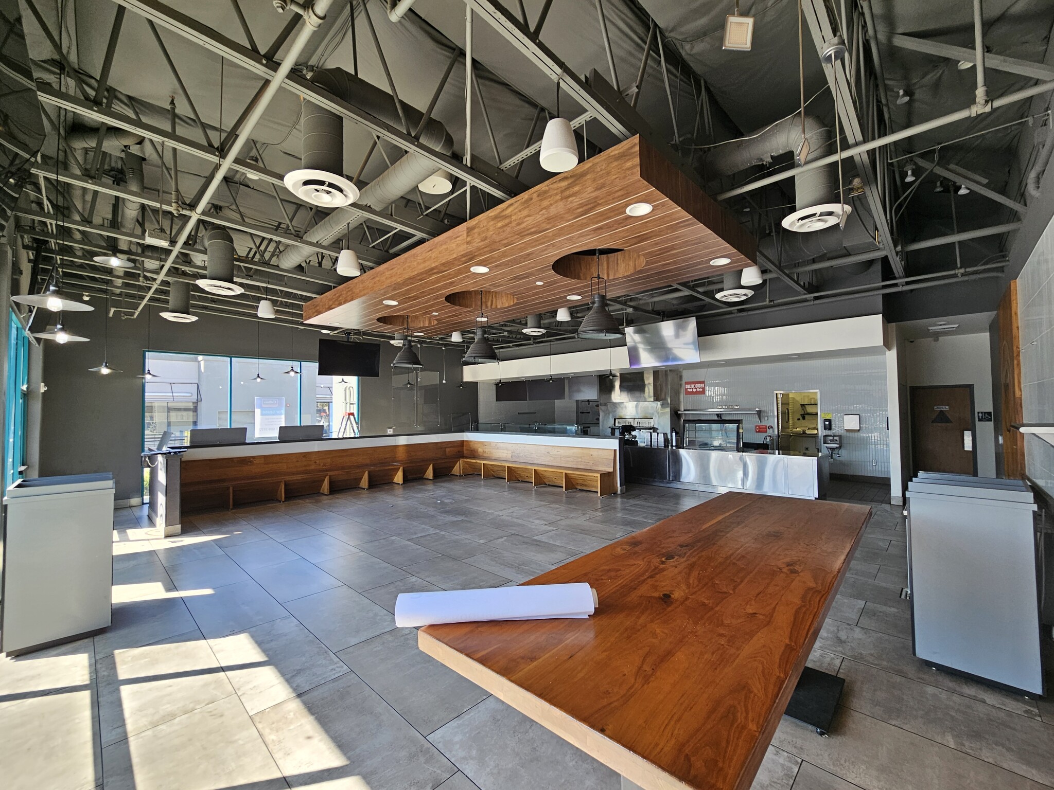 2000-2276 S Atlantic Blvd, Monterey Park, CA en alquiler Foto del interior- Imagen 1 de 7