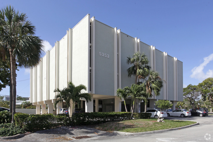 5353 N Federal Hwy, Fort Lauderdale, FL en alquiler - Foto principal - Imagen 1 de 22