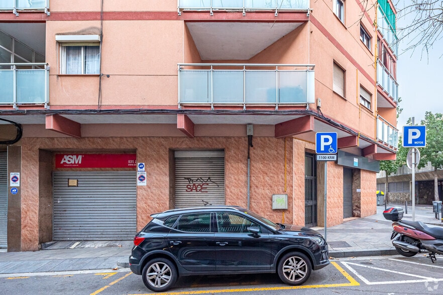 Local en Santa Coloma de Gramenet, Barcelona en alquiler - Foto del edificio - Imagen 3 de 4