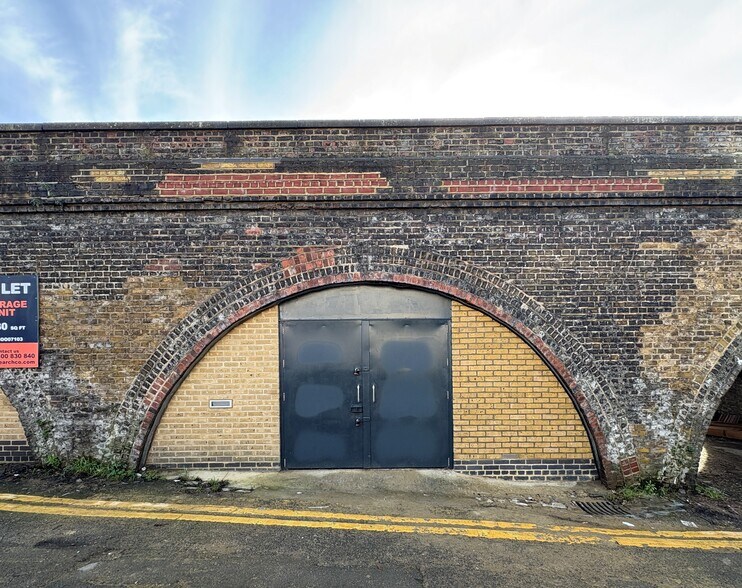 Barton Rd, Rochester en alquiler - Foto del edificio - Imagen 2 de 4