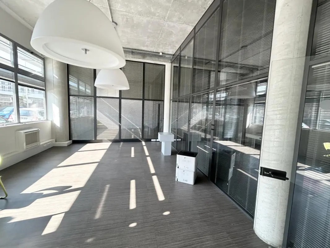 8 Rue Berjon, Lyon, RHO 69009 - Unidad LOT 102 -  - Foto del interior - Image 1 of 7