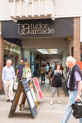 Más detalles de South St, Dorchester - Local en alquiler