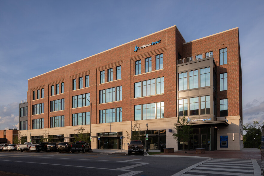 Auburnbank Building, Auburn, AL en alquiler - Foto del edificio - Imagen 2 de 15