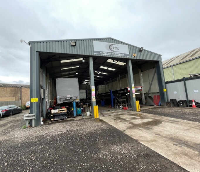 Unit 3, Sandall Lane cartera de 2 inmuebles en venta en LoopNet.es - Foto del edificio - Imagen 2 de 11