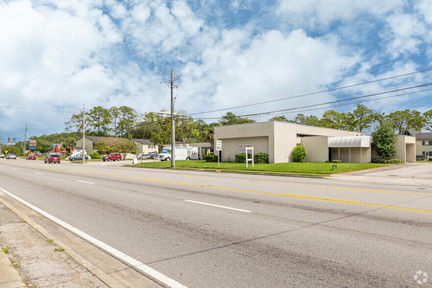 5730 University Blvd W, Jacksonville, FL en venta - Foto del edificio - Imagen 2 de 22