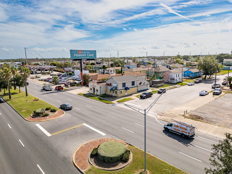 5427 Broadway St, Galveston, TX en venta - Foto del edificio - Imagen 2 de 63