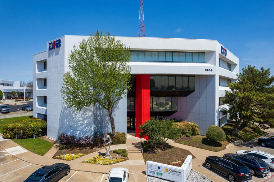 3909 Hulen St, Fort Worth, TX en alquiler - Foto del edificio - Imagen 3 de 15