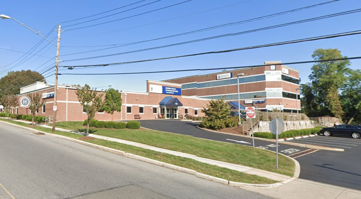 950 N Wyomissing Blvd, Wyomissing, PA en alquiler Foto del edificio- Imagen 1 de 14