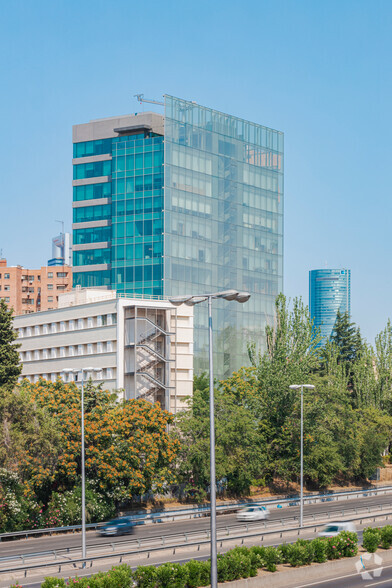 Cardenal Marcelo Spinola, 42, Madrid, Madrid en alquiler - Foto del edificio - Imagen 3 de 21