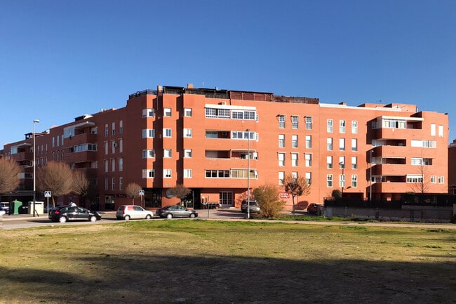 Más detalles de Calle Presidente Adolfo Suárez, 3, Arganda del Rey - Local en alquiler