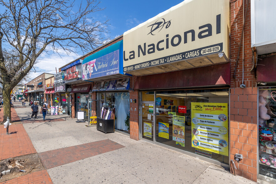 3531 Junction Blvd, Corona, NY en venta - Foto principal - Imagen 1 de 6