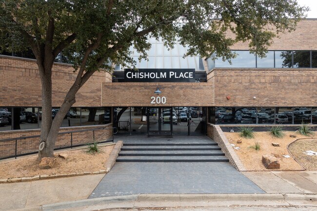 Más detalles de 200 Chisholm Pl, Plano, TX - Oficina en alquiler