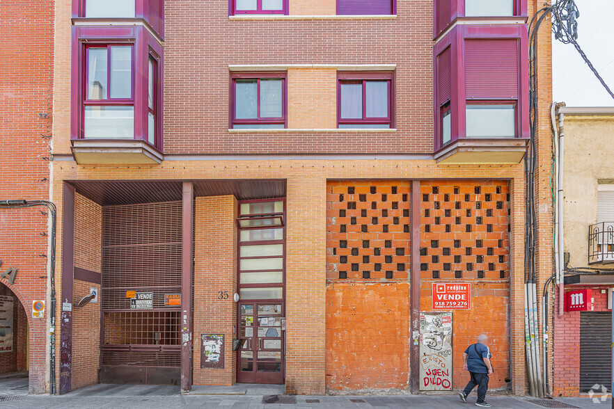 Calle Capitán Blanco Argibay, 35, Madrid, Madrid en alquiler - Foto del edificio - Imagen 2 de 4