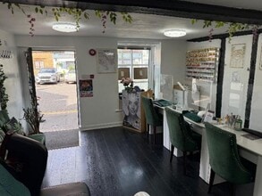 20 Aylesbury End, Beaconsfield en alquiler Foto del interior- Imagen 2 de 4