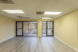 960 Saratoga Ave, San Jose, CA en alquiler Foto del interior- Imagen 1 de 7