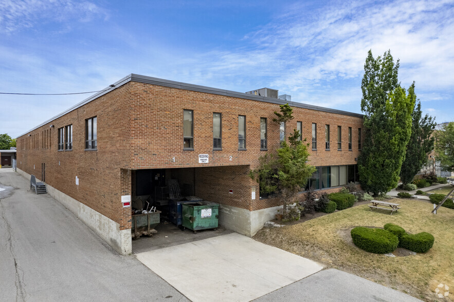 40 Samor Rd, Toronto, ON en alquiler - Foto del edificio - Imagen 2 de 6