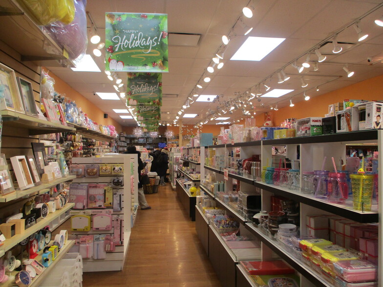 136-77 Roosevelt Ave, Flushing, NY en alquiler - Foto del interior - Imagen 2 de 5