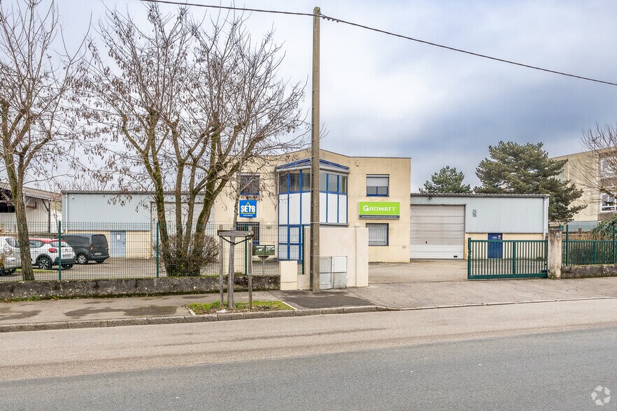 Flex en Vaulx-en-Velin en alquiler - Foto principal - Imagen 1 de 2