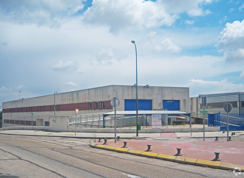 Calle Reyes Católicos, 18, Alcobendas, Madrid en venta - Foto del edificio - Imagen 2 de 23