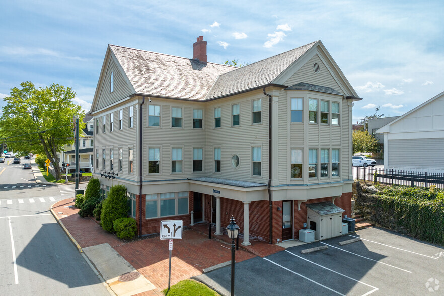 38 East Ave, New Canaan, CT en alquiler - Foto del edificio - Imagen 2 de 12