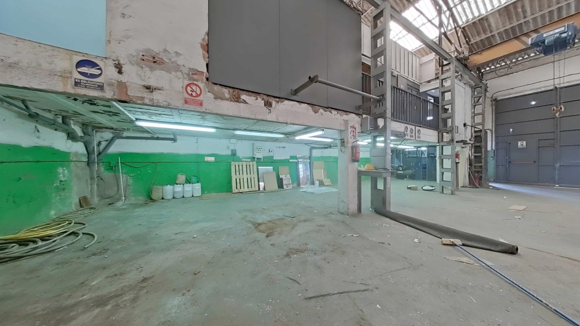 Nave en Ripollet, Barcelona en alquiler Foto del interior- Imagen 1 de 32
