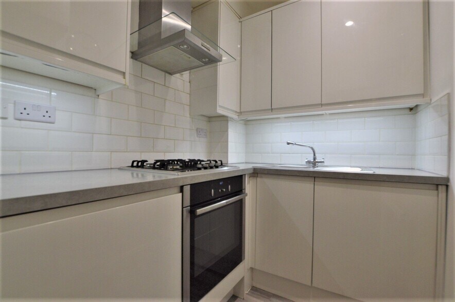 58 Church Rd, London en venta - Foto del interior - Imagen 3 de 5