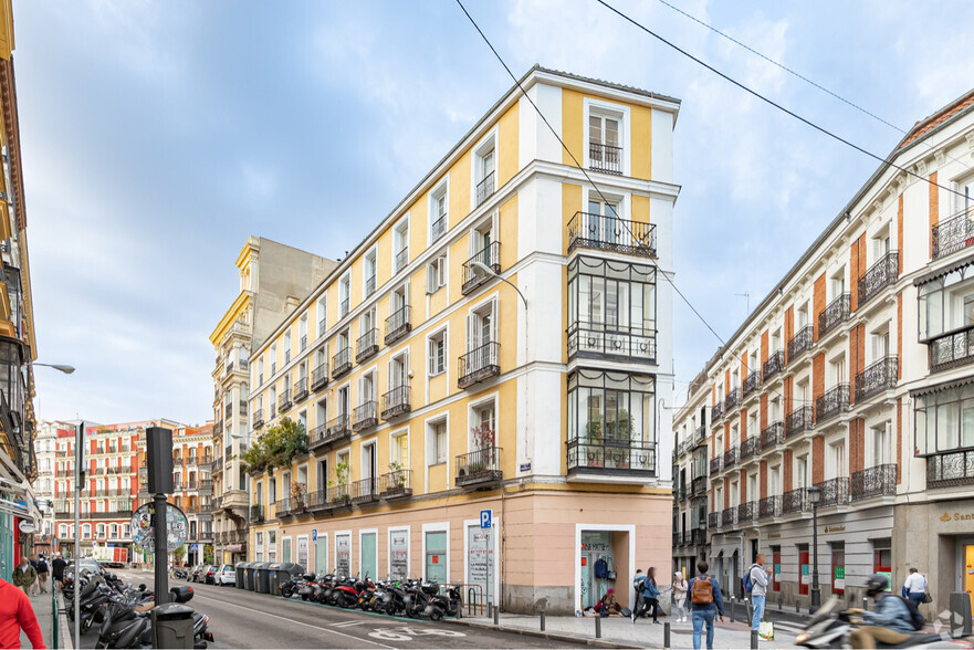 Calle de Barquillo, 44, Madrid, Madrid en alquiler - Foto del edificio - Imagen 2 de 4