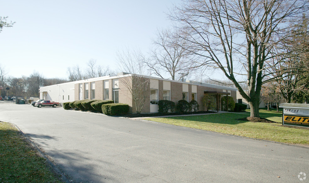 111 Prestige Park Rd, East Hartford, CT en alquiler - Foto del edificio - Imagen 3 de 5