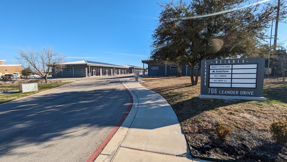 706 Leander Dr, Leander, TX en alquiler - Foto del edificio - Imagen 1 de 15