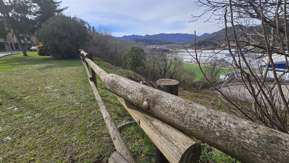 Carrer Rocacorba, 28, Olot, Gerona en venta - Foto del edificio - Imagen 3 de 24