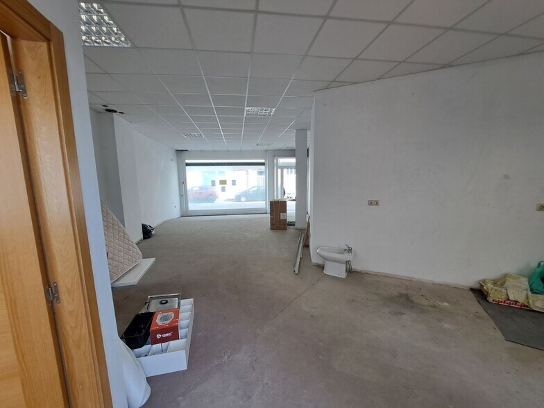 Local en Santiago de Compostela, La Coruna en alquiler - Foto del interior - Imagen 3 de 12