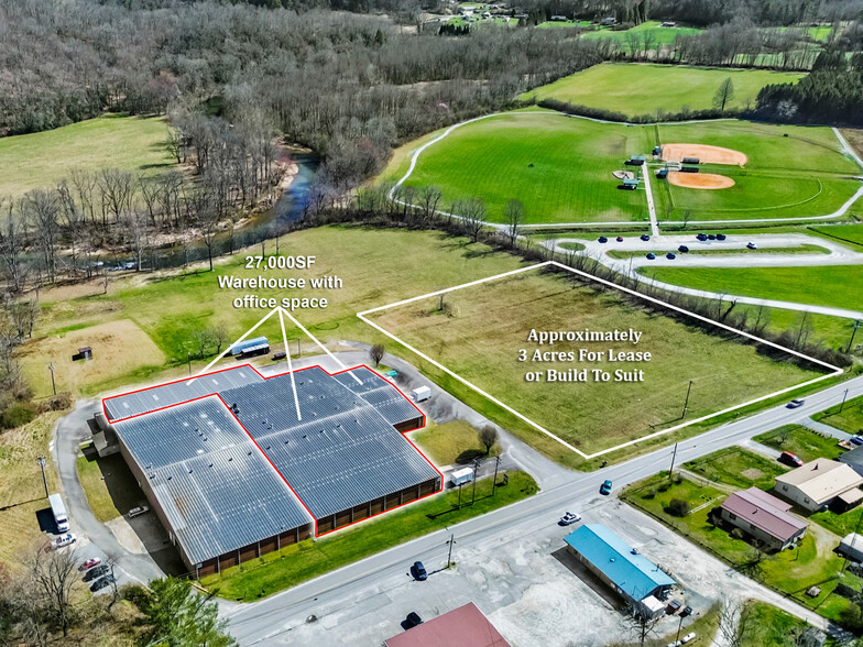 1989 Old Rosman Hwy, Brevard, NC en alquiler - Foto del edificio - Imagen 1 de 48