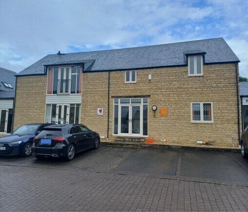 29 Steadfold Ln, Stamford en alquiler Foto principal- Imagen 1 de 2