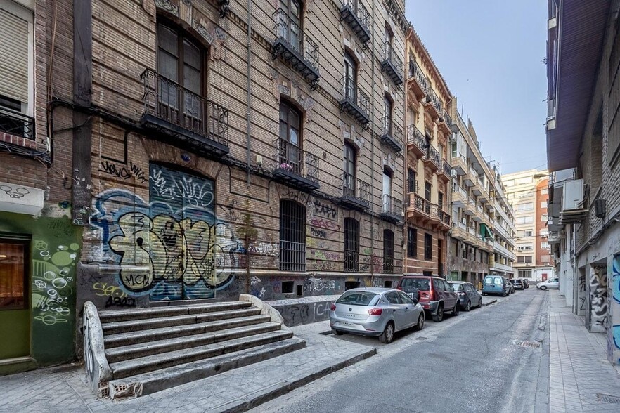 Calle Acera del Triunfo, 19, Granada, Granada en venta - Foto del edificio - Imagen 3 de 18