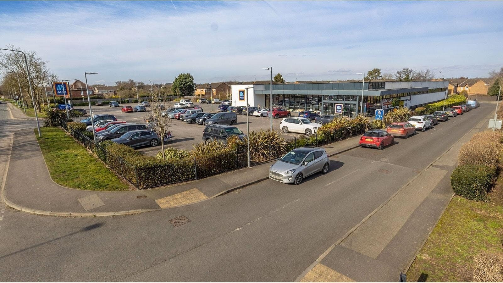 64 Nottingham Rd, Bingham en venta Foto del edificio- Imagen 1 de 3