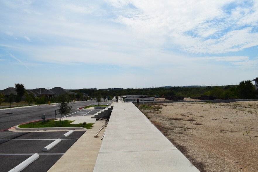 3127 E Howard Ln, Manor, TX en venta - Foto del edificio - Imagen 2 de 6