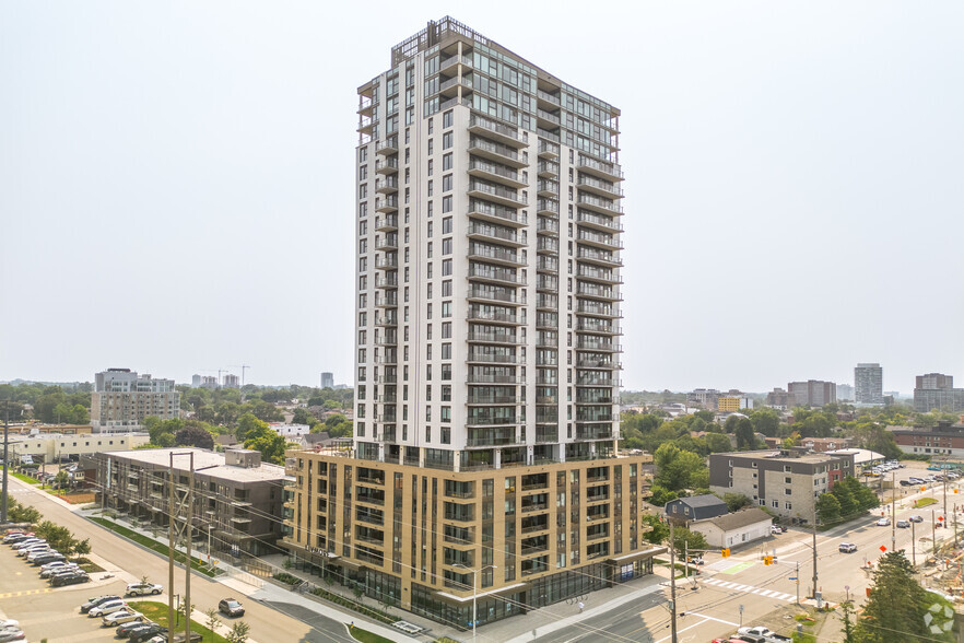 320 Mcrae Av, Ottawa, ON en alquiler - Foto del edificio - Imagen 1 de 4