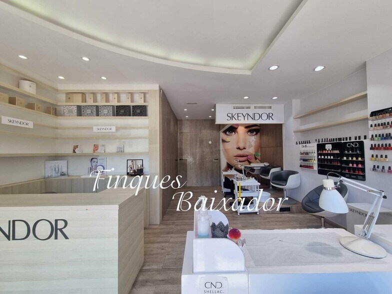 Local en Castelldefels, Barcelona en alquiler - Foto del interior - Imagen 3 de 5