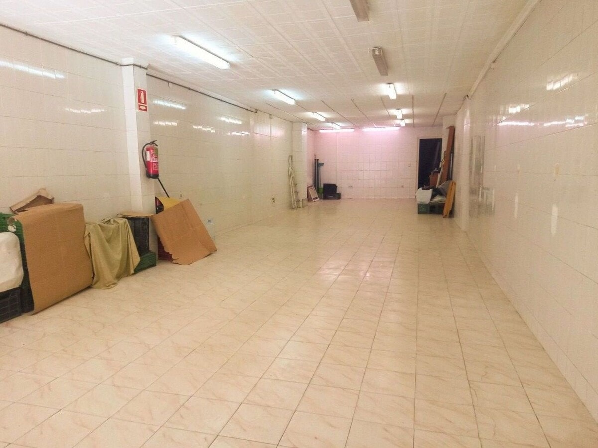 Carrer Florit, Sabadell, BAR 08208 - Unidad - - - Foto del interior - Image 2 of 4