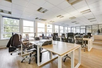 122 Avenue Charles De Gaulle, Neuilly-sur-Seine en alquiler Foto del interior- Imagen 2 de 5