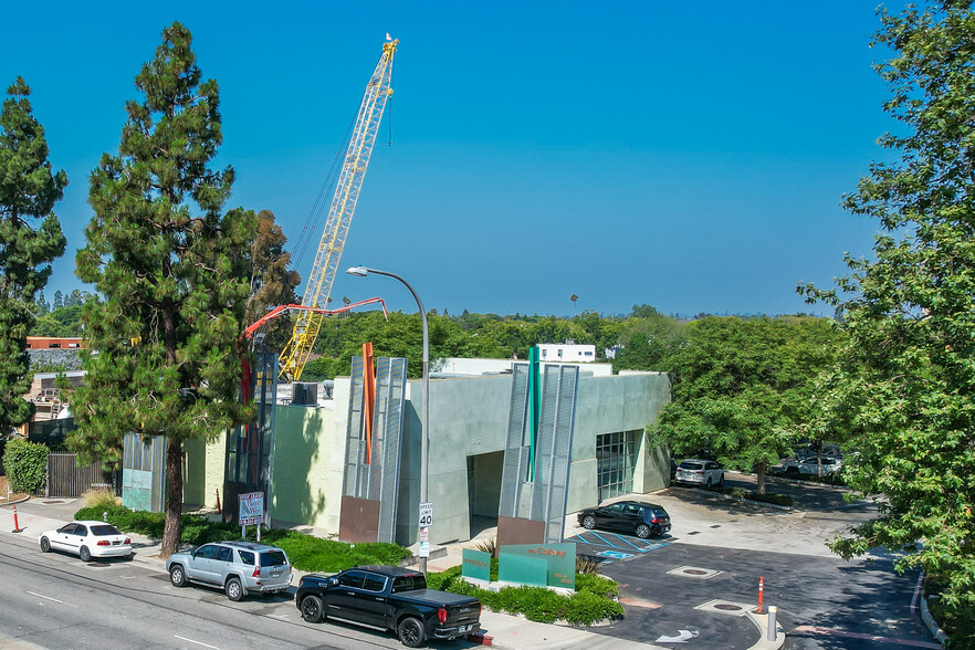 10121 Jefferson Blvd, Culver City, CA en alquiler - Foto del edificio - Imagen 2 de 22