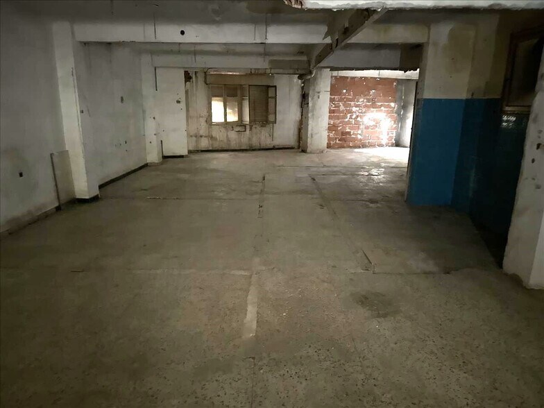 Nave en Elda en venta - Foto del edificio - Imagen 3 de 17