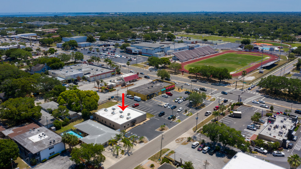 407 S Arcturas Ave, Clearwater, FL en alquiler - Foto del edificio - Imagen 2 de 3