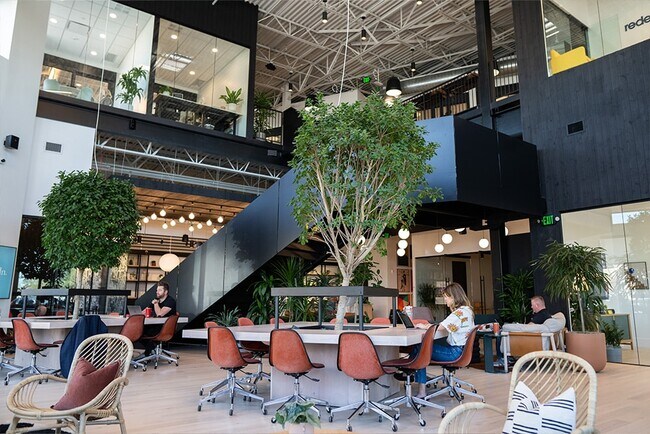 Más detalles de 2195 S Virginia St, Reno, NV - Coworking en alquiler